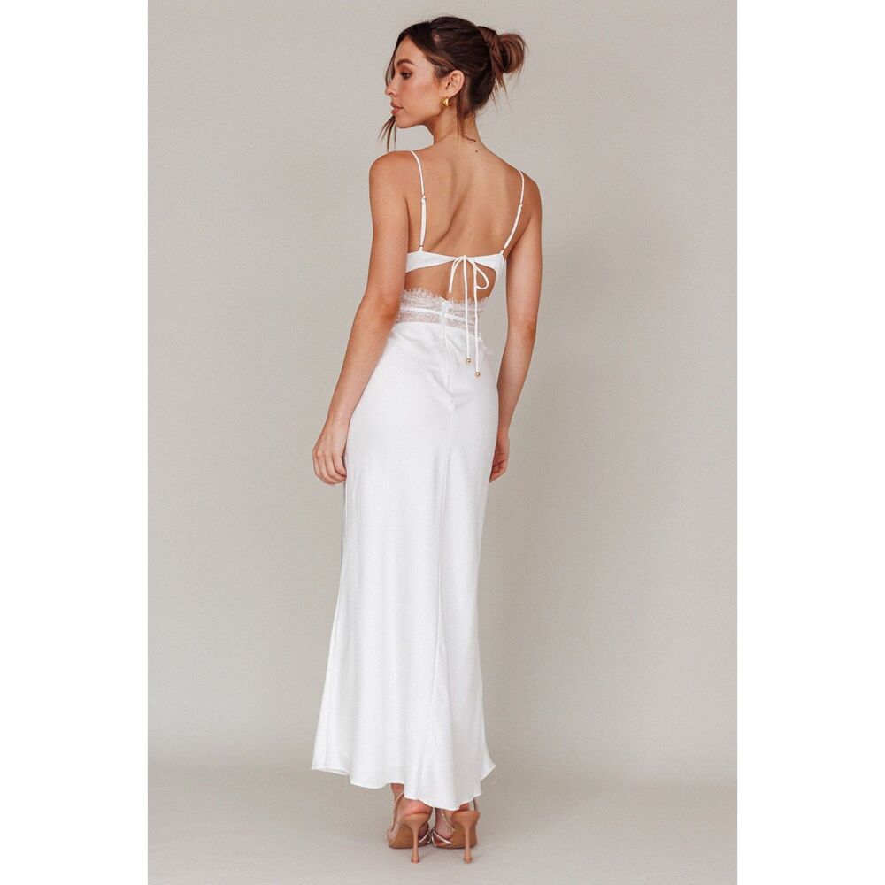 Selfie Leslie Honeybee Lace Trim White Maxi Dress NWT XS - Picture 2 of 9